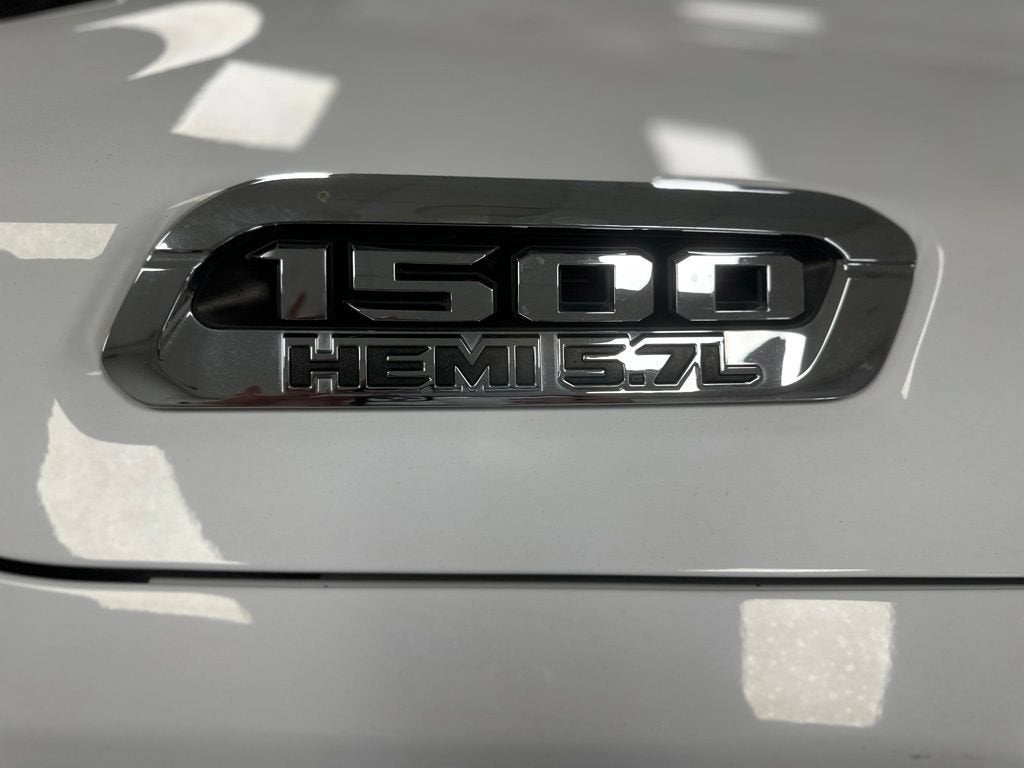 2019 RAM 1500 Tradesman Crew Cab 4x2 6'4" Box