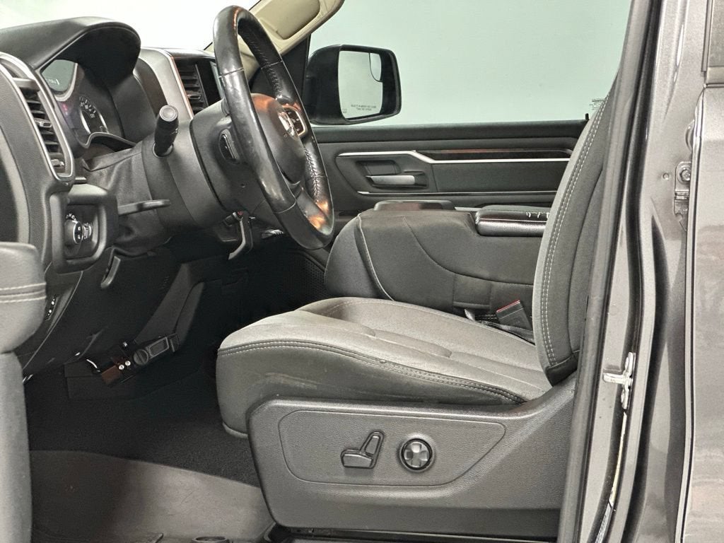 2019 RAM 1500 Big Horn/Lone Star Crew Cab 4x4 5'7" Box