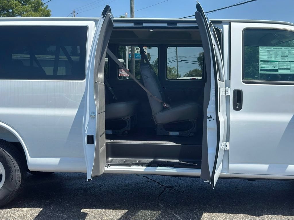 2026 Chevrolet Express Passenger LS