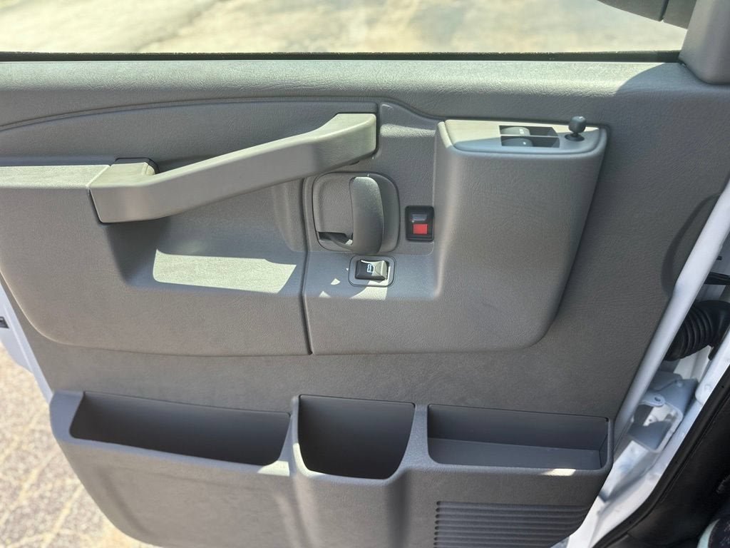 2026 Chevrolet Express Passenger LS