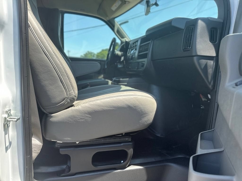 2026 Chevrolet Express Passenger LS