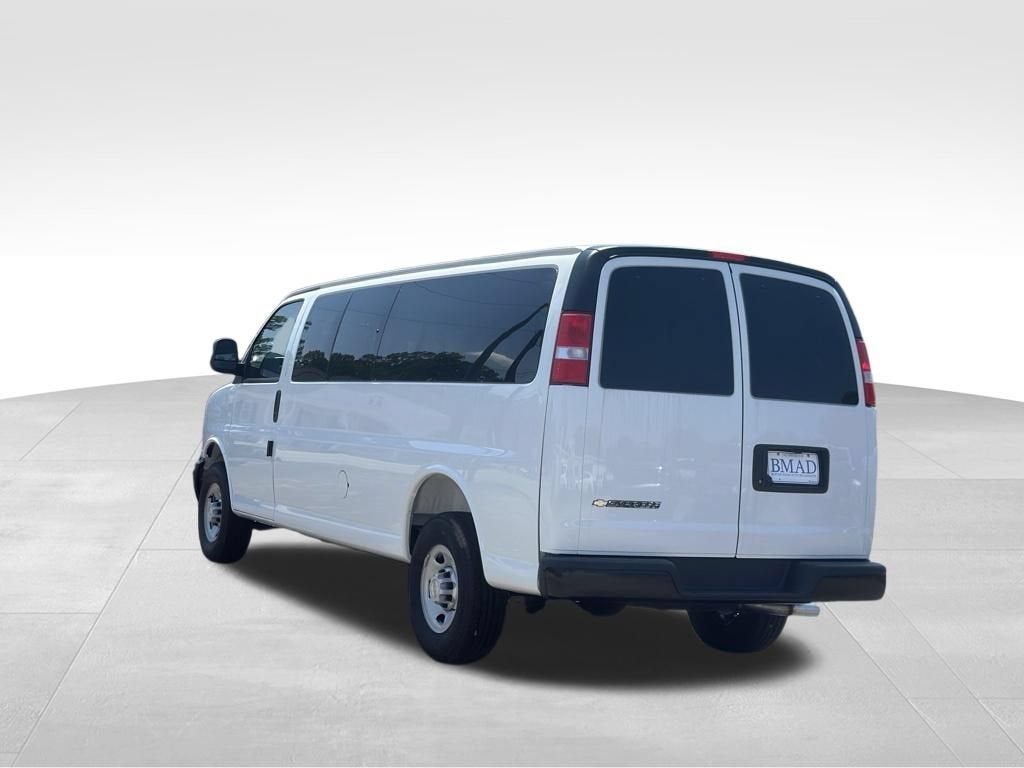 2026 Chevrolet Express Passenger LS