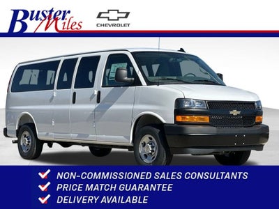 2025 Chevrolet Express Passenger 3500 1LS