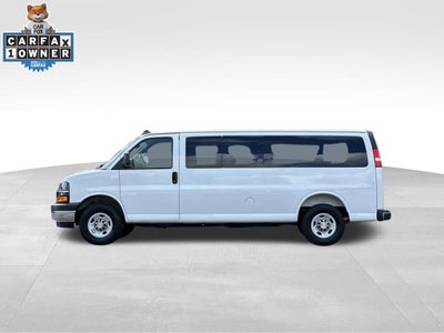 2025 Chevrolet Express Passenger 1LT