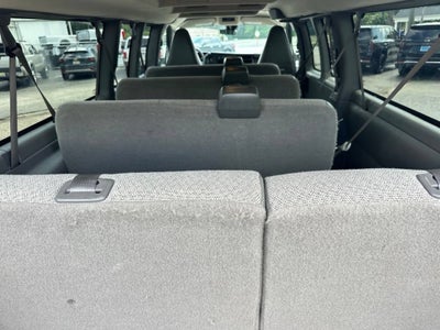 2025 Chevrolet Express Passenger 1LT