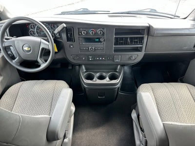 2025 Chevrolet Express Passenger 1LT