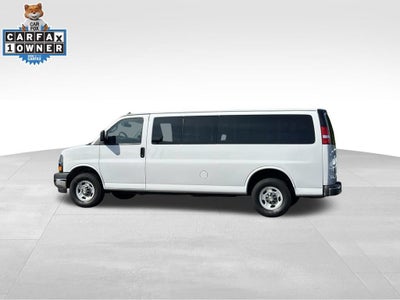 2024 Chevrolet Express Passenger 3500 1LT