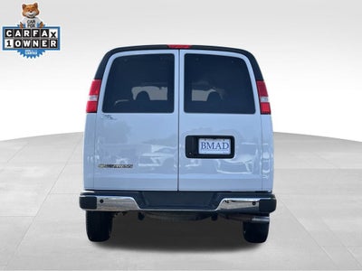 2024 Chevrolet Express Passenger 3500 1LT