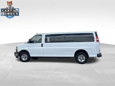 2024 Chevrolet Express Passenger 3500 1LT