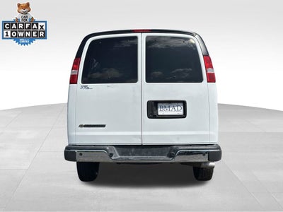 2025 Chevrolet Express Passenger 1LT