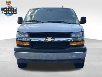 2025 Chevrolet Express Passenger 1LT