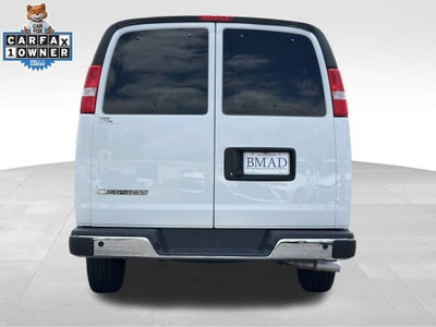 2025 Chevrolet Express Passenger 1LT
