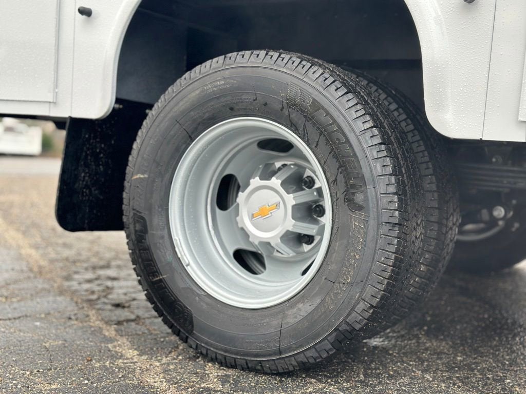 2025 Chevrolet Silverado 3500 HD Chassis Cab Work Truck