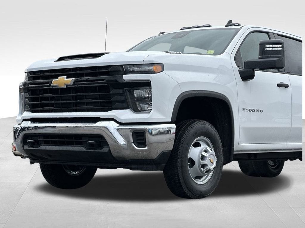 2025 Chevrolet Silverado 3500 HD Chassis Cab Work Truck
