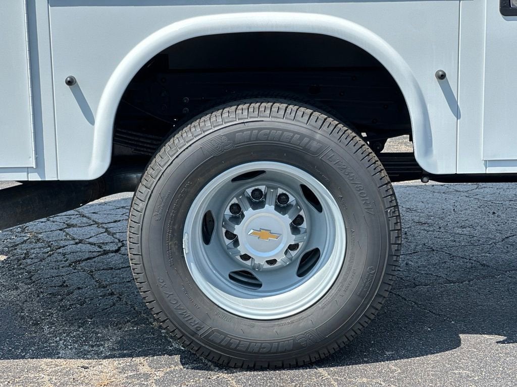 2025 Chevrolet Silverado 3500 HD Chassis Cab Work Truck