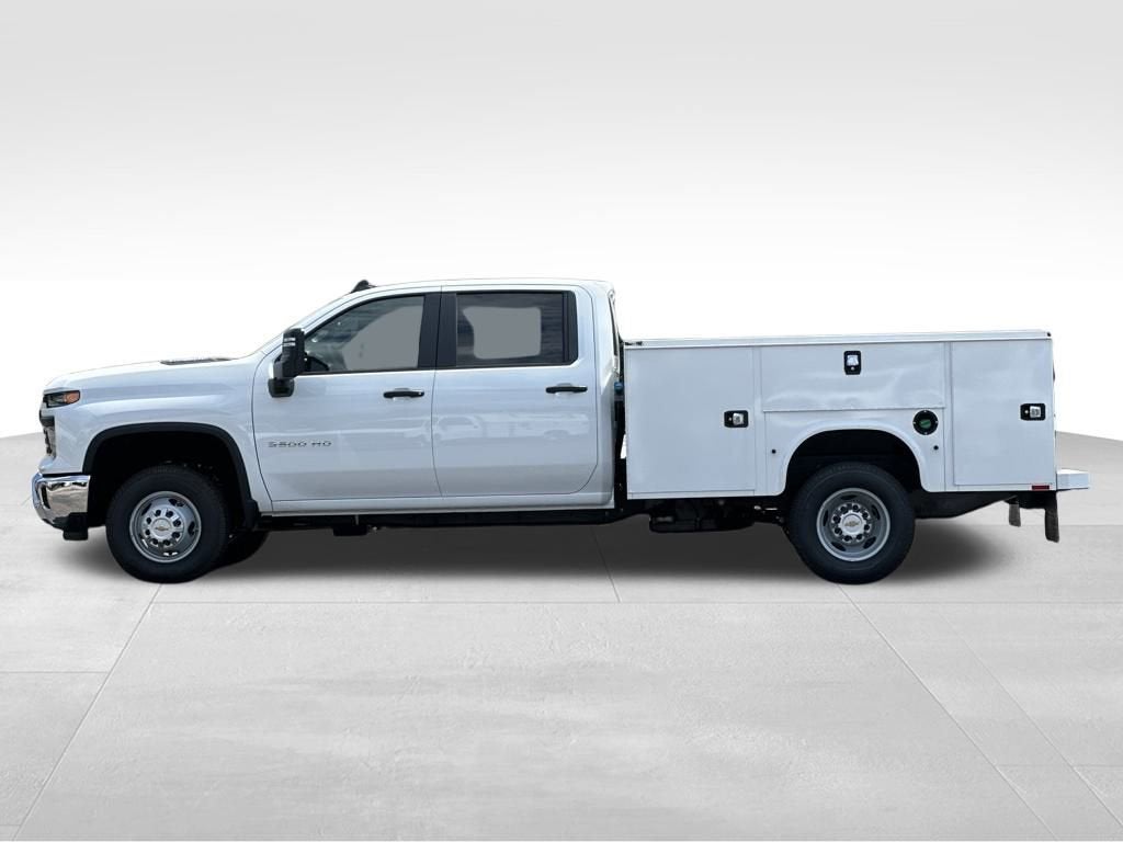 2025 Chevrolet Silverado 3500 HD Chassis Cab Work Truck