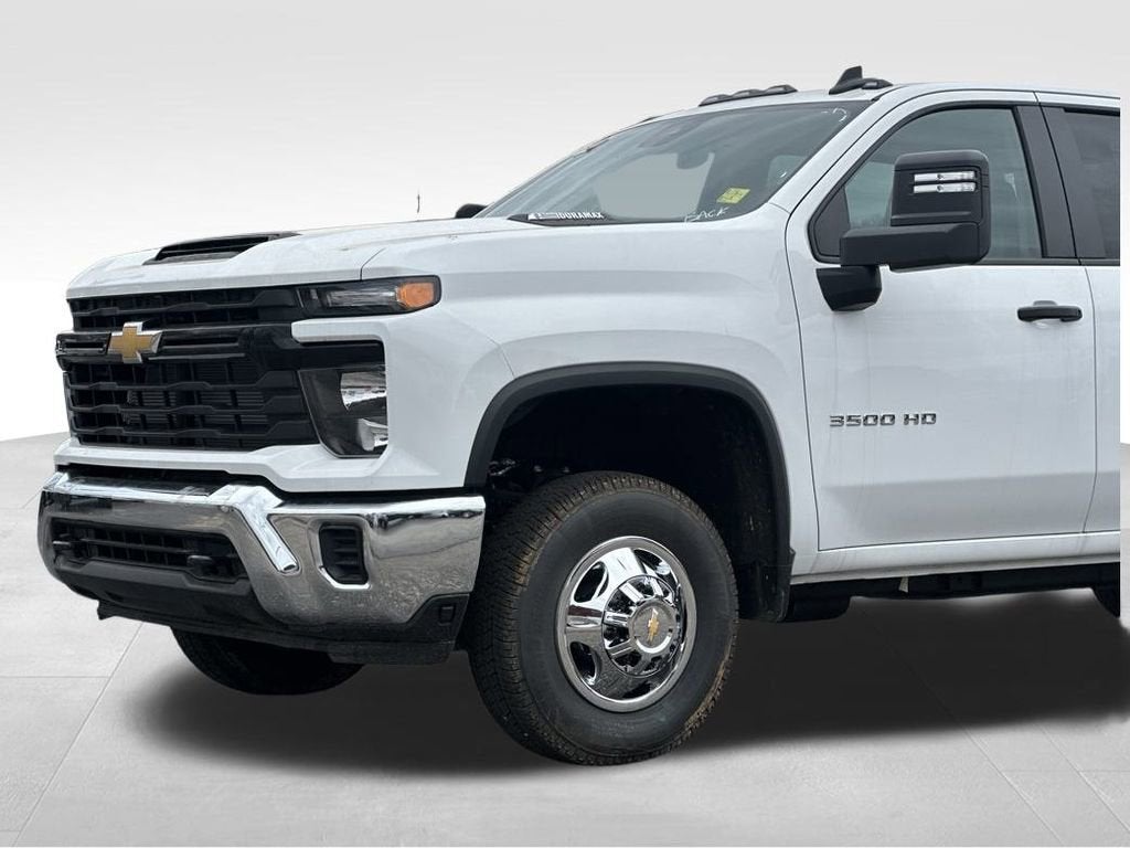 2025 Chevrolet Silverado 3500 HD Chassis Cab Work Truck
