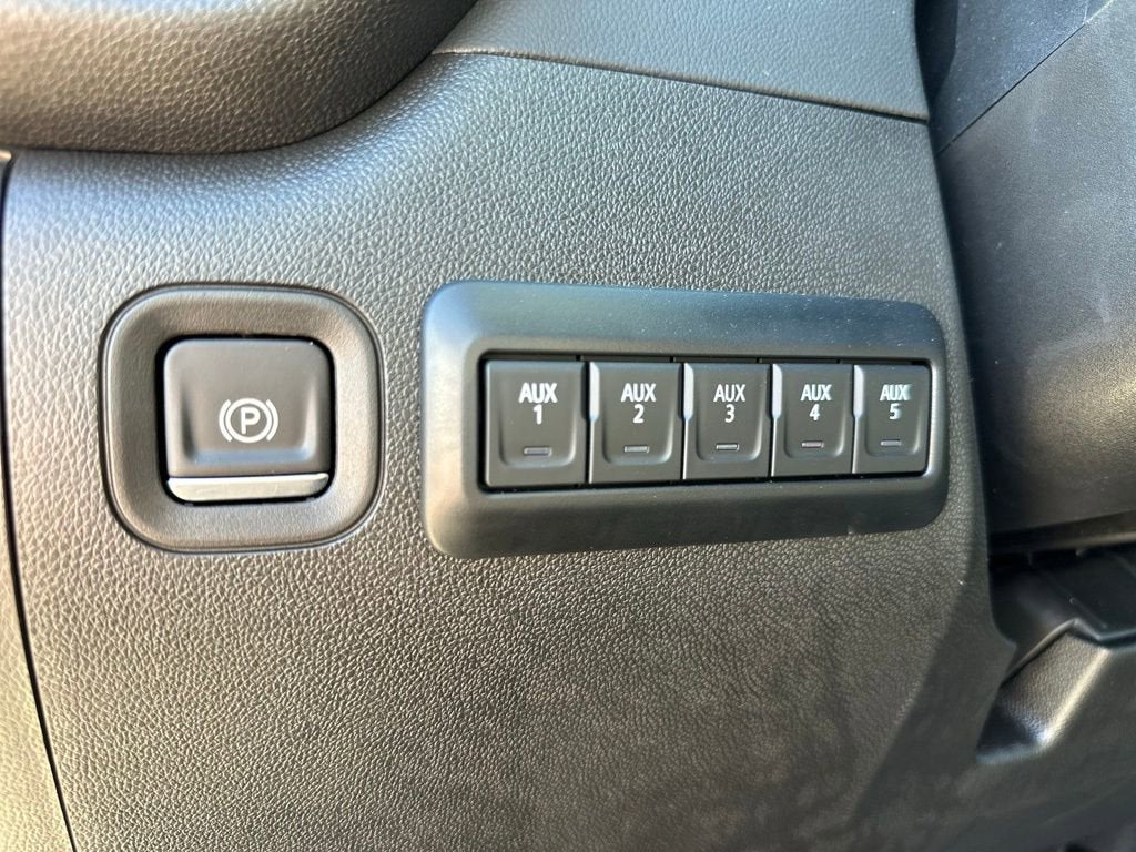 2025 Chevrolet Silverado 3500 HD Chassis Cab Work Truck