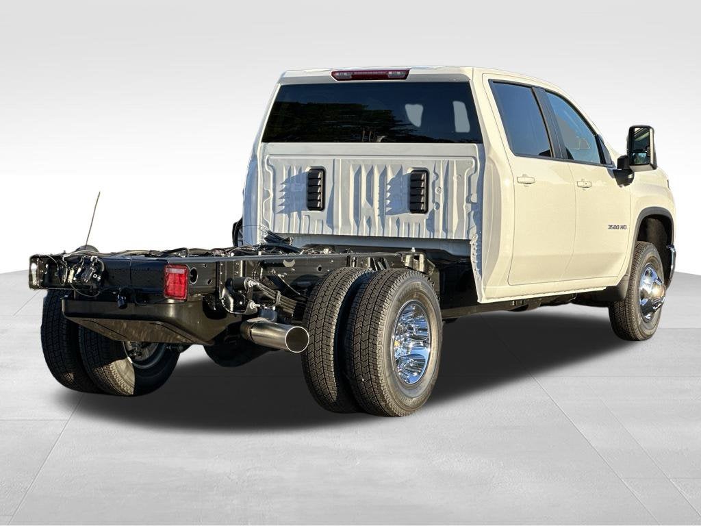 2026 Chevrolet Silverado 3500 HD Chassis Cab LT