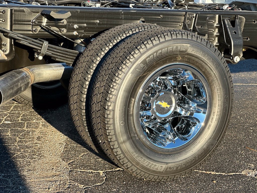 2026 Chevrolet Silverado 3500 HD Chassis Cab LT
