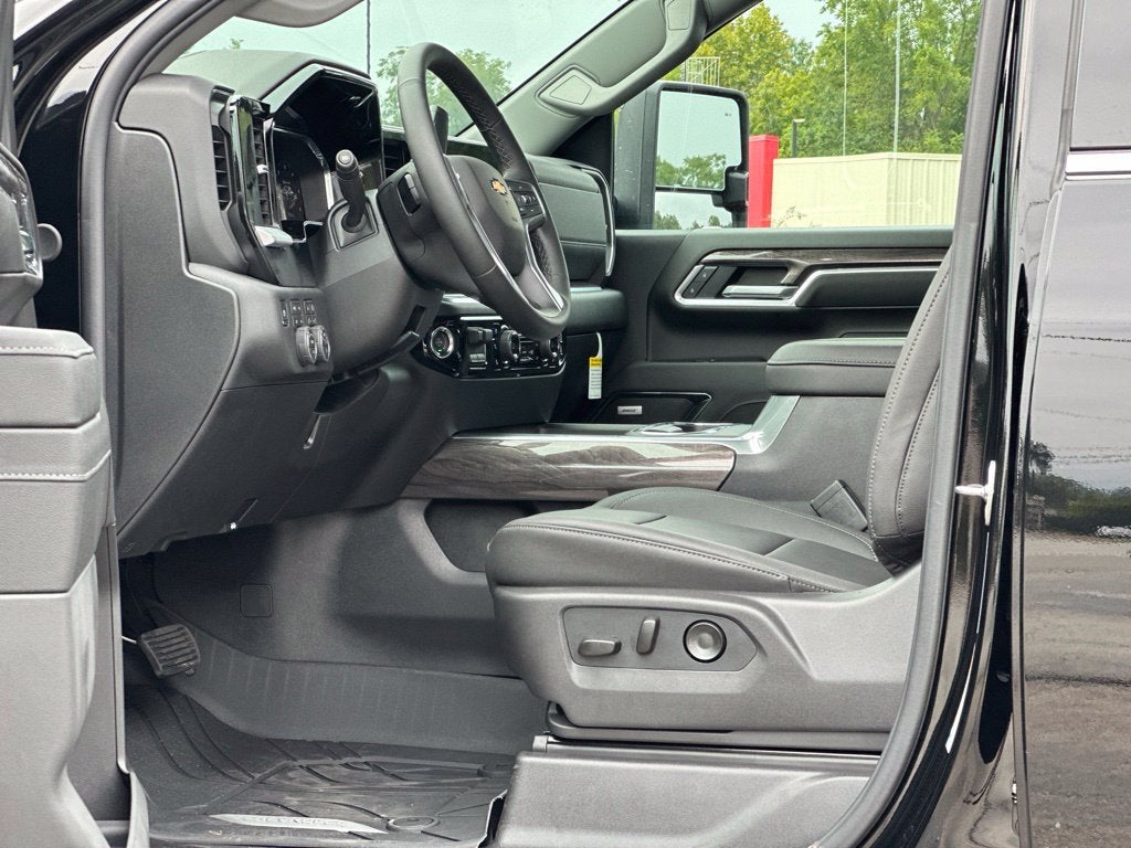 2026 Chevrolet Silverado 3500 HD LTZ DRW