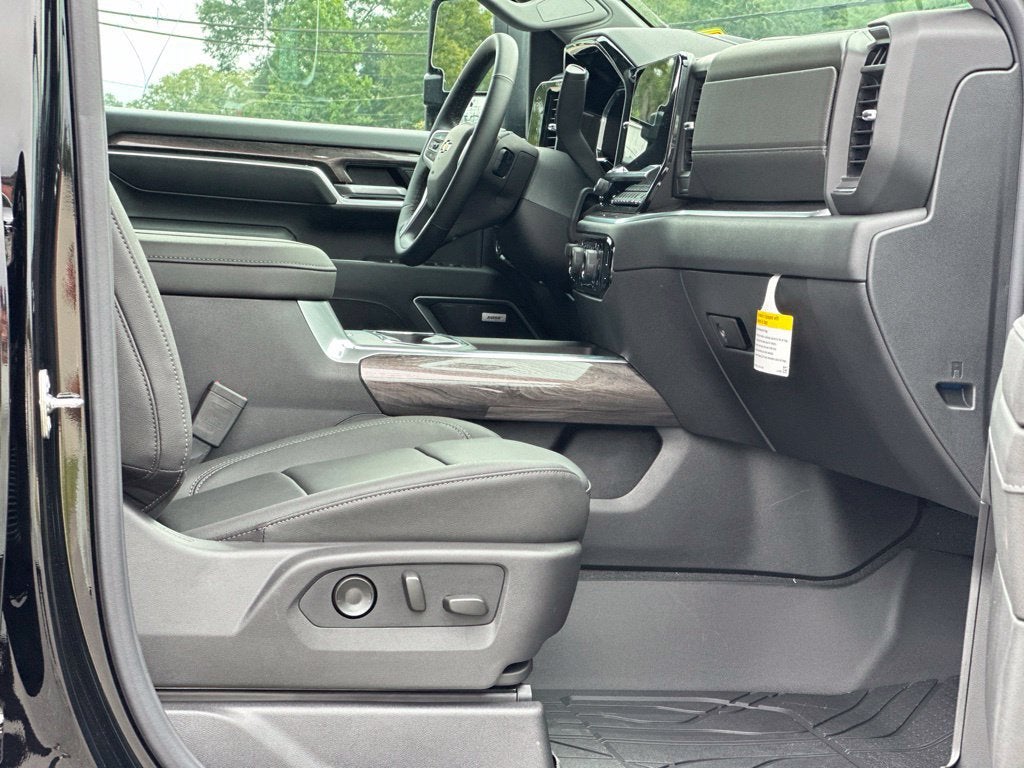 2026 Chevrolet Silverado 3500 HD LTZ DRW