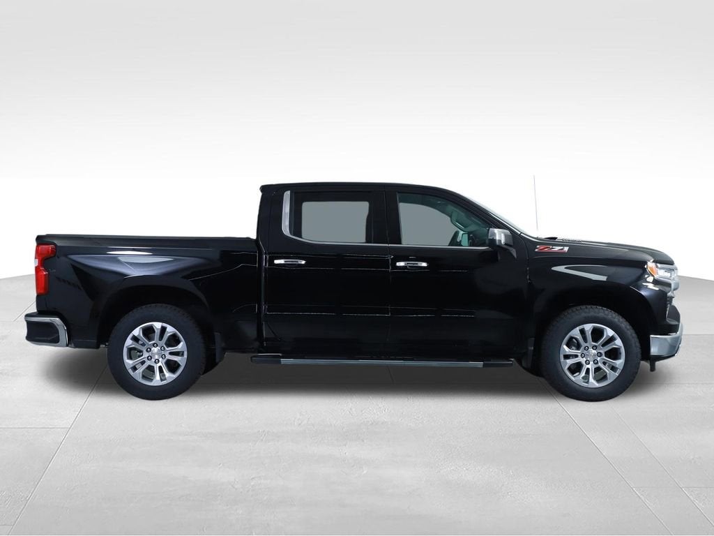 2026 Chevrolet Silverado 1500 LTZ - Photo 15
