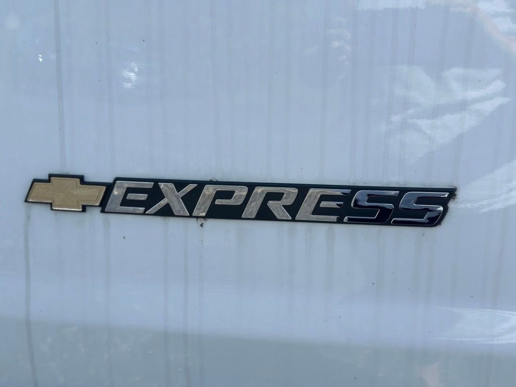 2025 Chevrolet Express Cargo 2500 WT