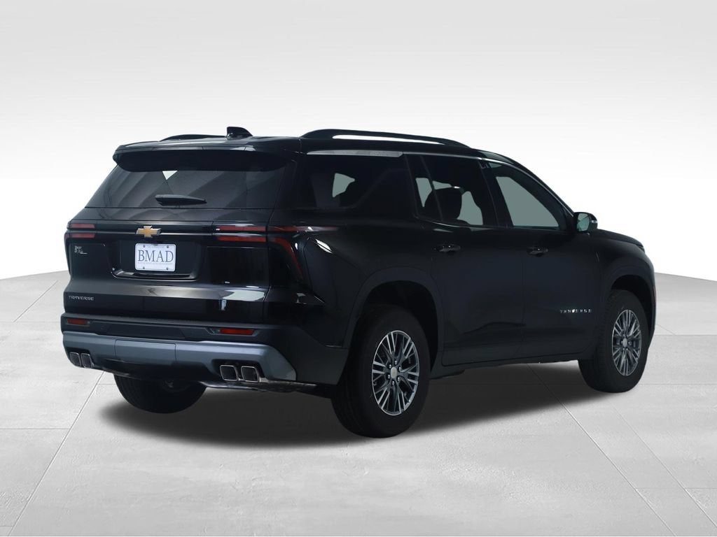 2027 Chevrolet Traverse LT - Photo 14