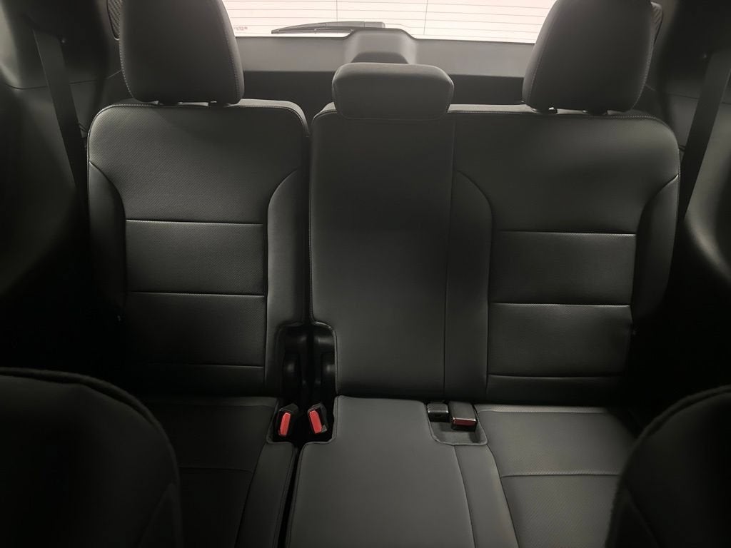 2027 Chevrolet Traverse LT - Photo 17