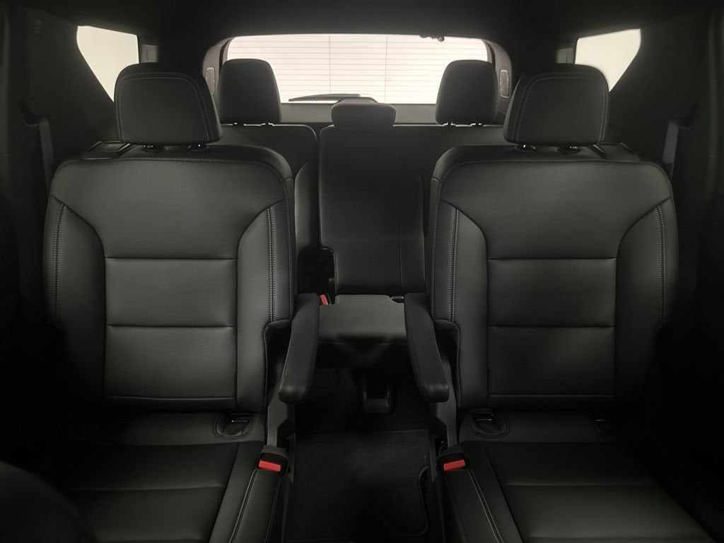 2027 Chevrolet Traverse LT - Photo 18