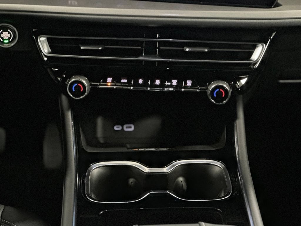 2027 Chevrolet Traverse LT - Photo 22