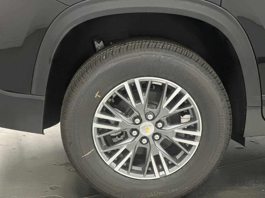 2027 Chevrolet Traverse LT - Photo 29