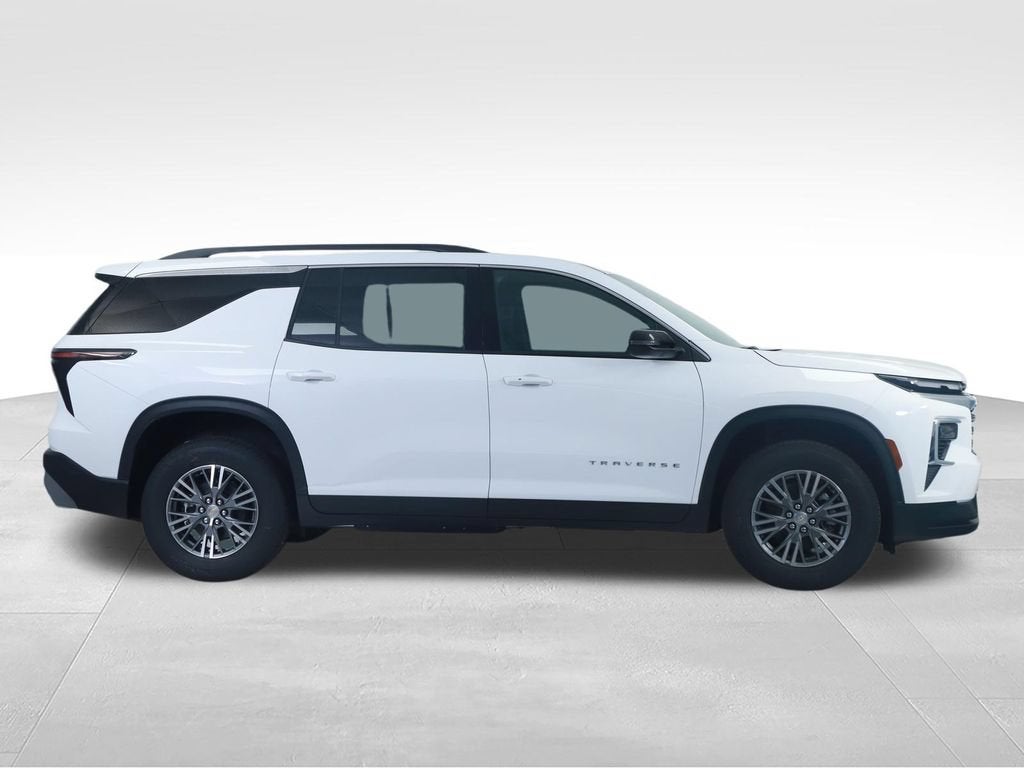 2027 Chevrolet Traverse LT - Photo 15