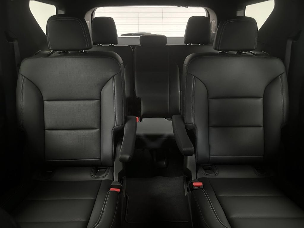 2027 Chevrolet Traverse LT - Photo 18