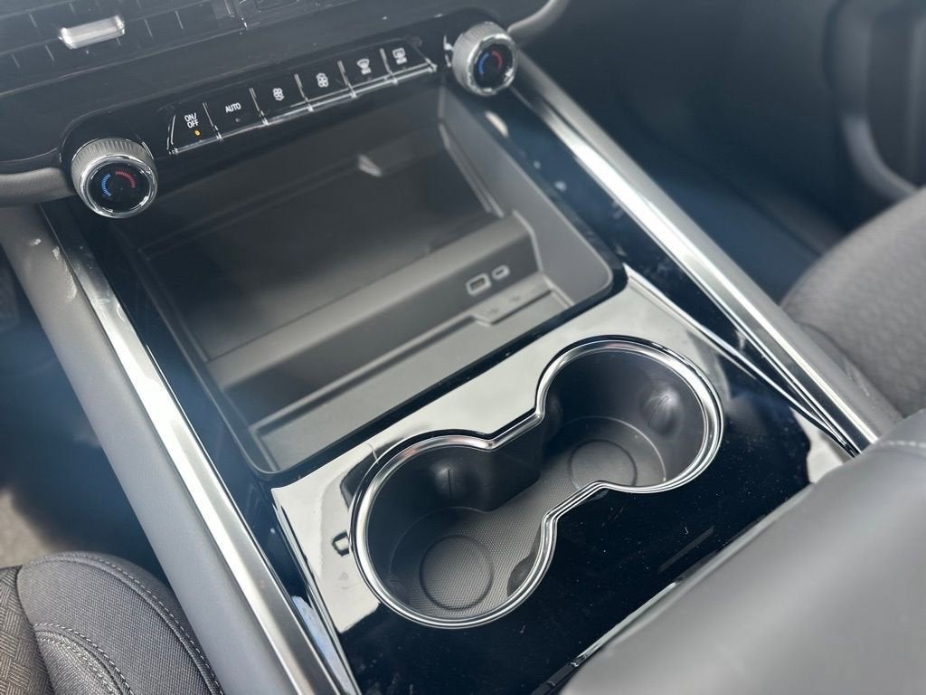 2025 Chevrolet Tahoe LS