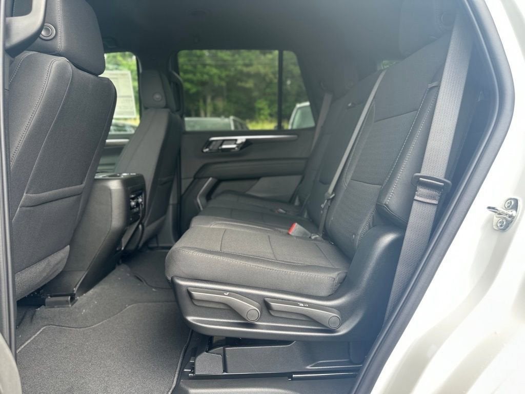 2025 Chevrolet Tahoe LS