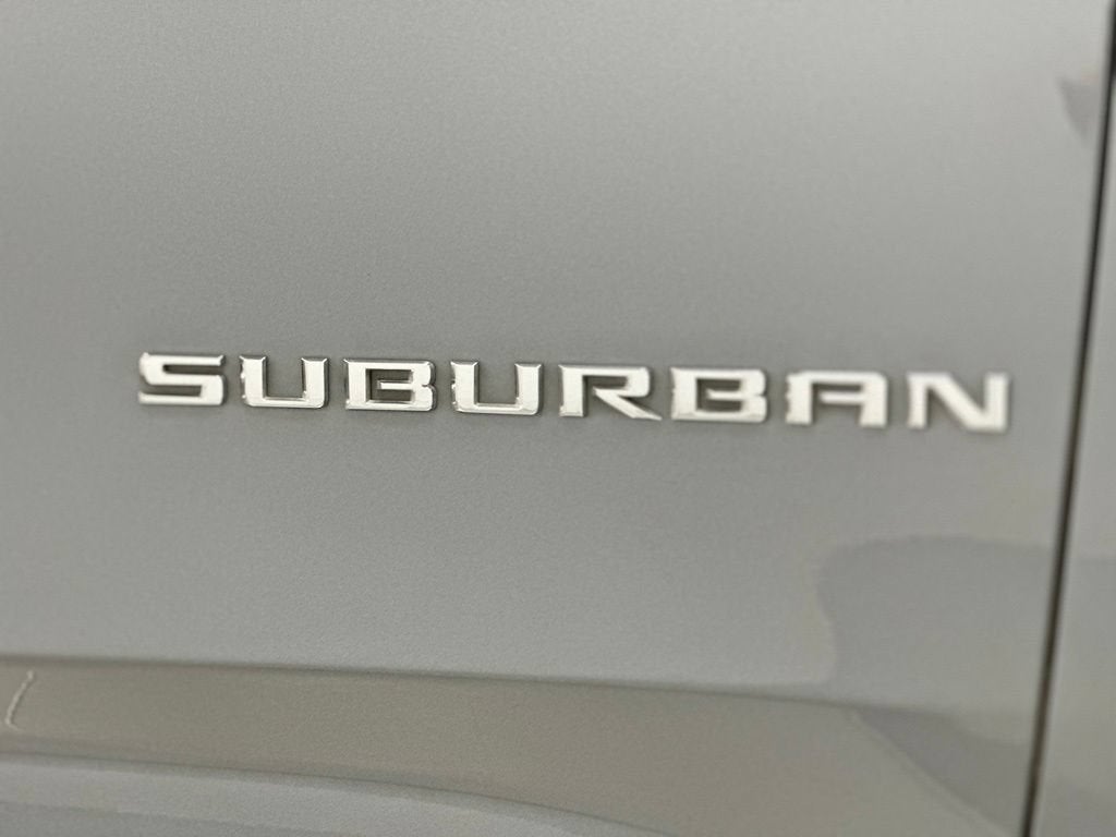 2022 Chevrolet Suburban LT