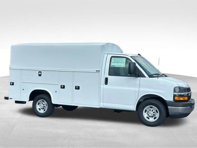 2026 Chevrolet Express Cutaway 3500 1WT