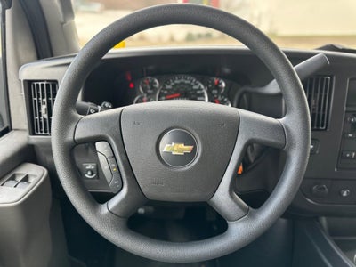 2026 Chevrolet Express Cutaway 3500 1WT