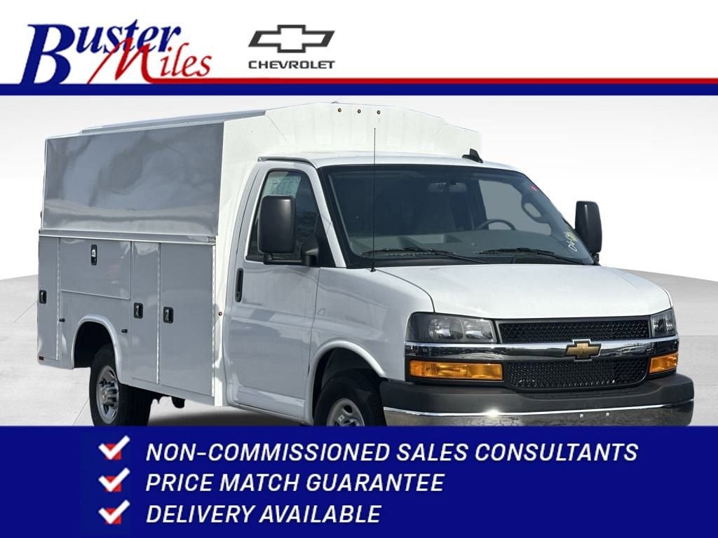 2026 Chevrolet Express Cutaway 3500 1WT