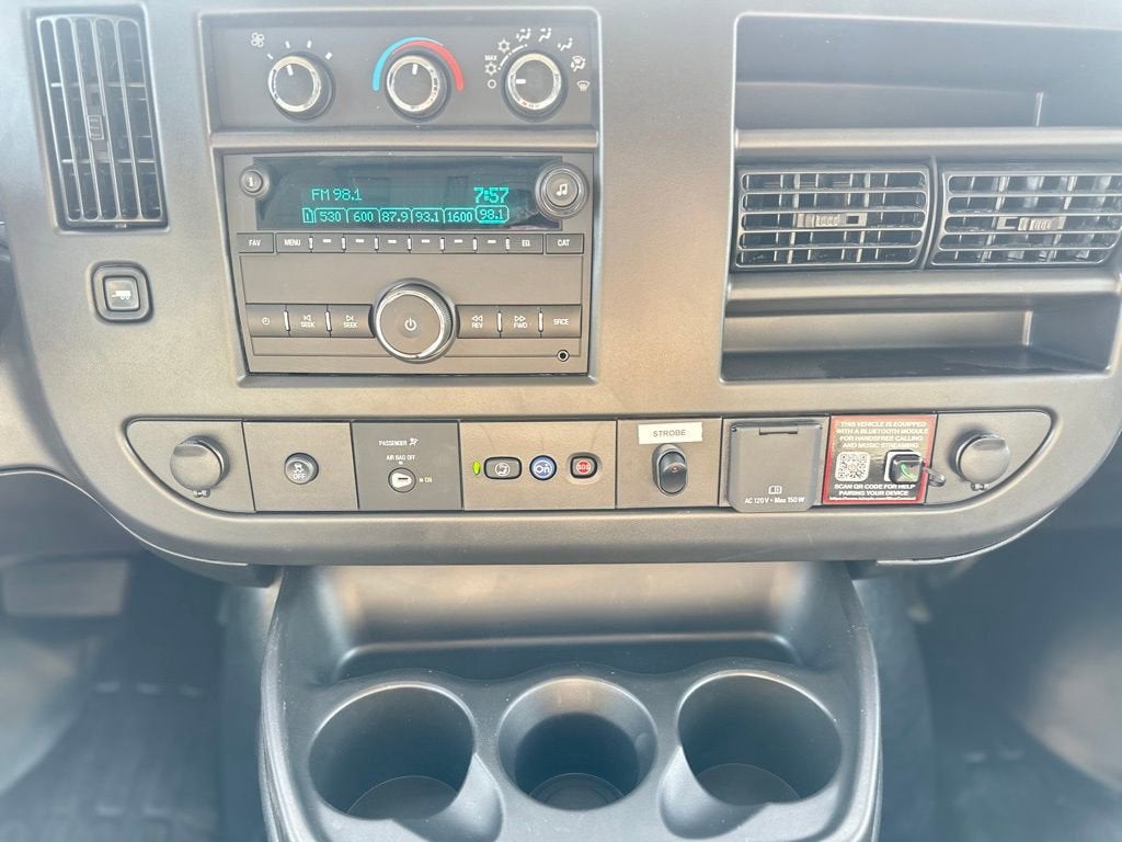 2026 Chevrolet Express Cutaway 3500 1WT