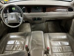2001 Lincoln Town Car Executive