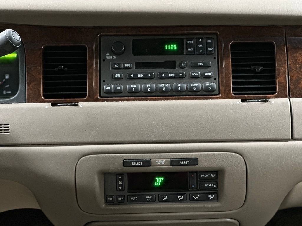 2001 Lincoln Town Car Executive