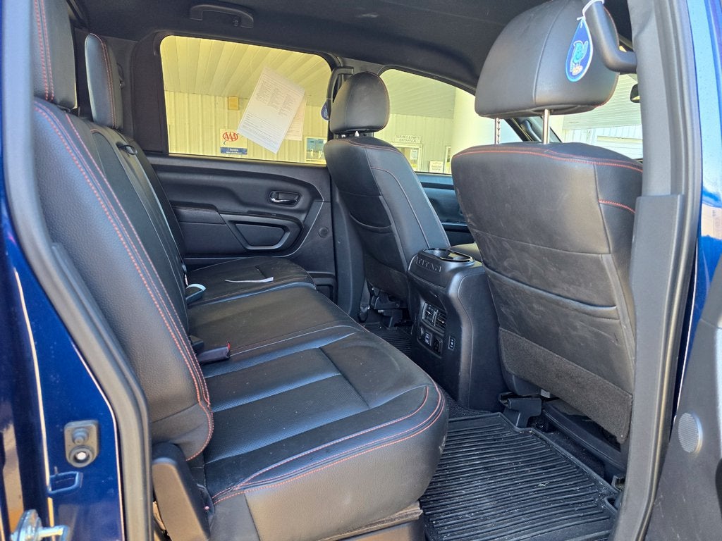 2021 Nissan TITAN Crew Cab PRO-4X 4x4
