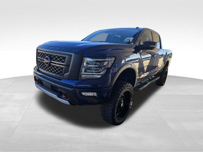 2021 Nissan TITAN Crew Cab PRO-4X 4x4