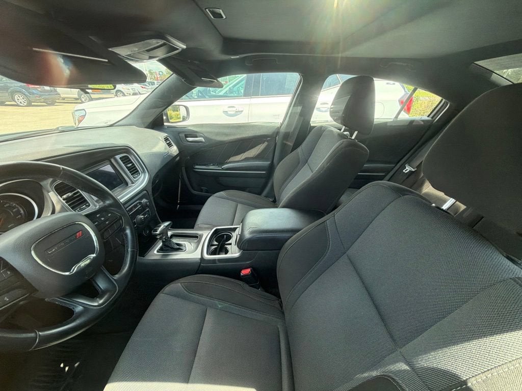 2020 Dodge Charger SXT RWD