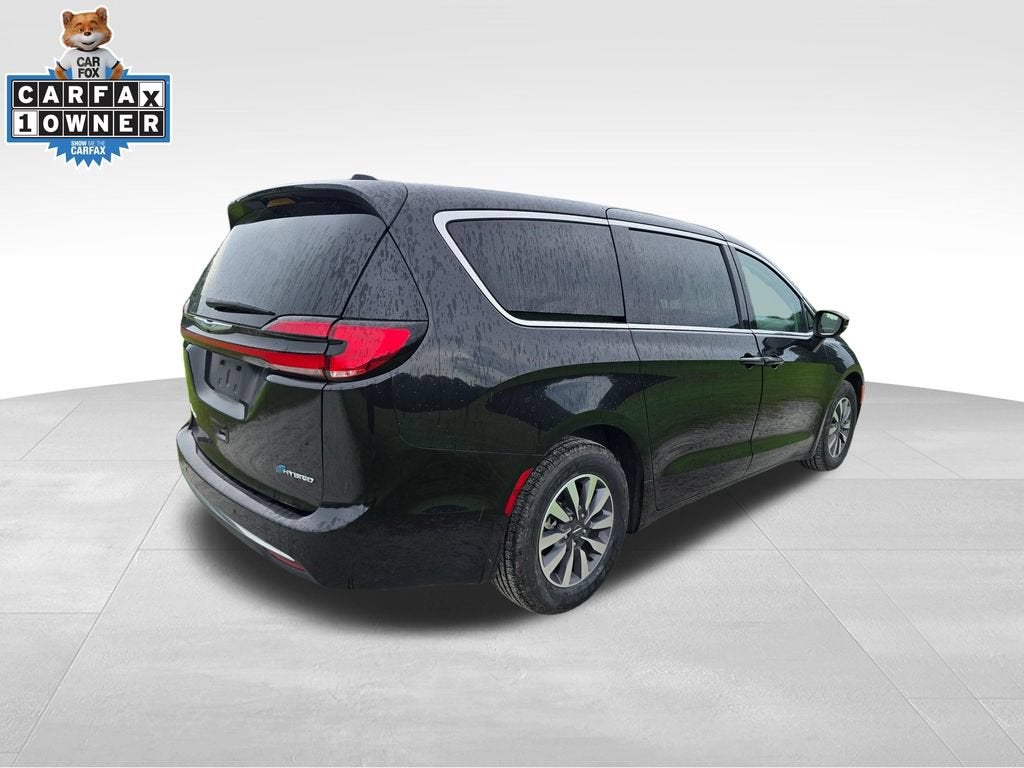 2023 Chrysler Pacifica Hybrid Touring L