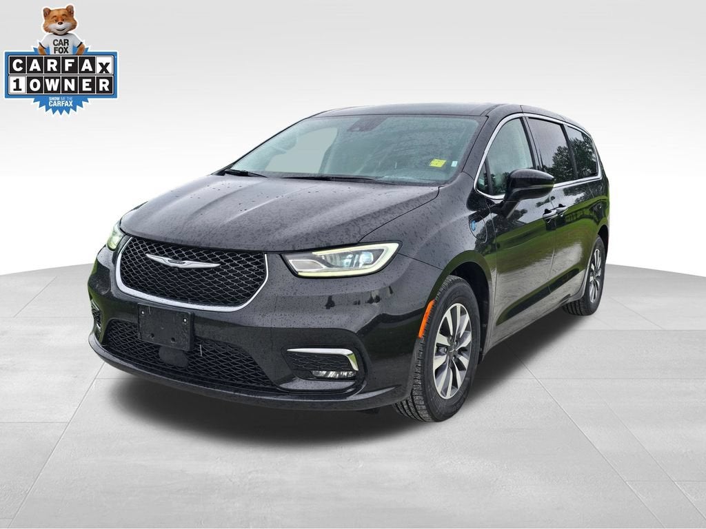 2023 Chrysler Pacifica Hybrid Touring L