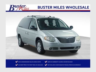 2005 Chrysler Town &amp; Country Limited